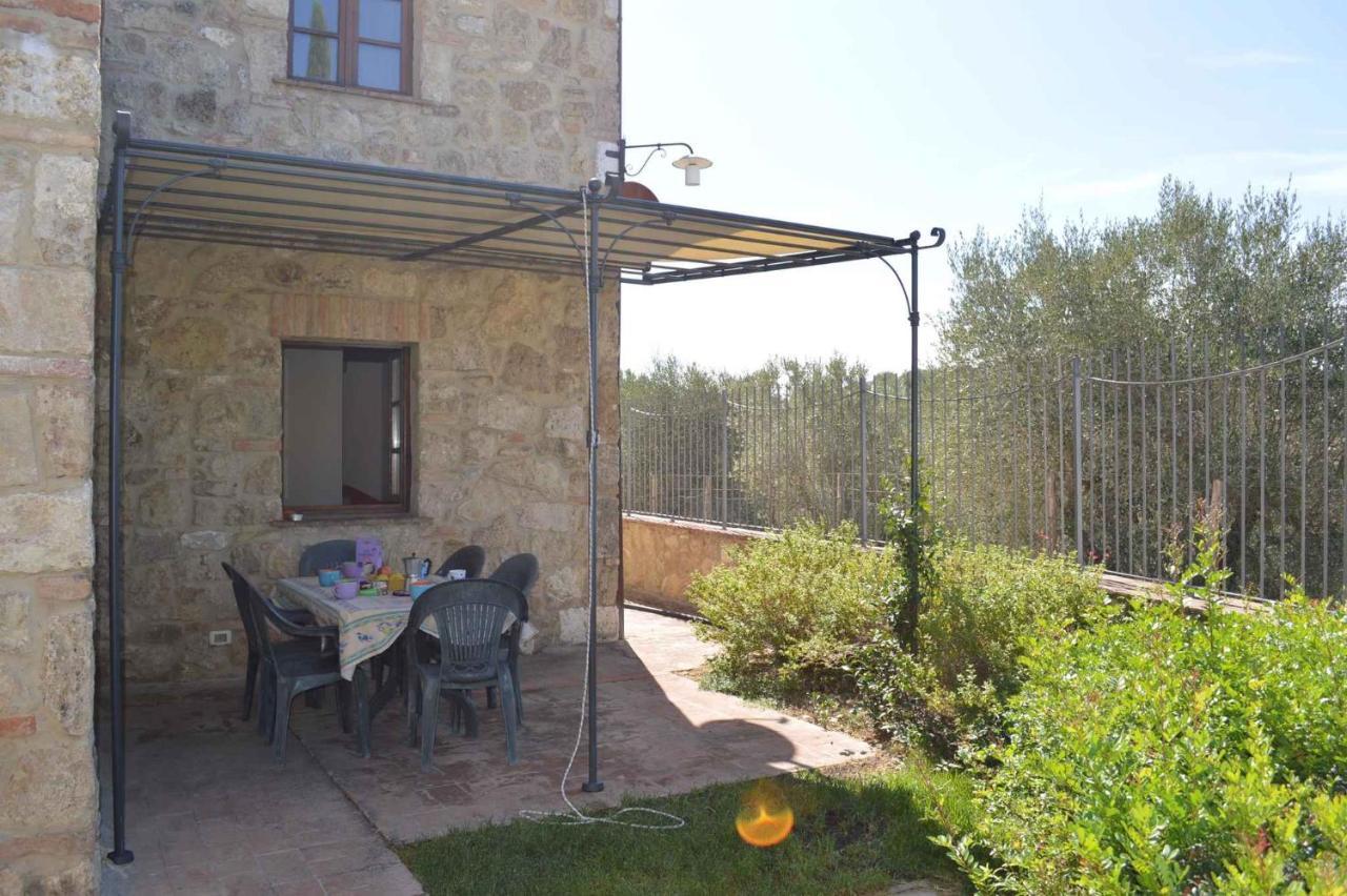 Apartment in Asciano/Toskana 24110 Esterno foto